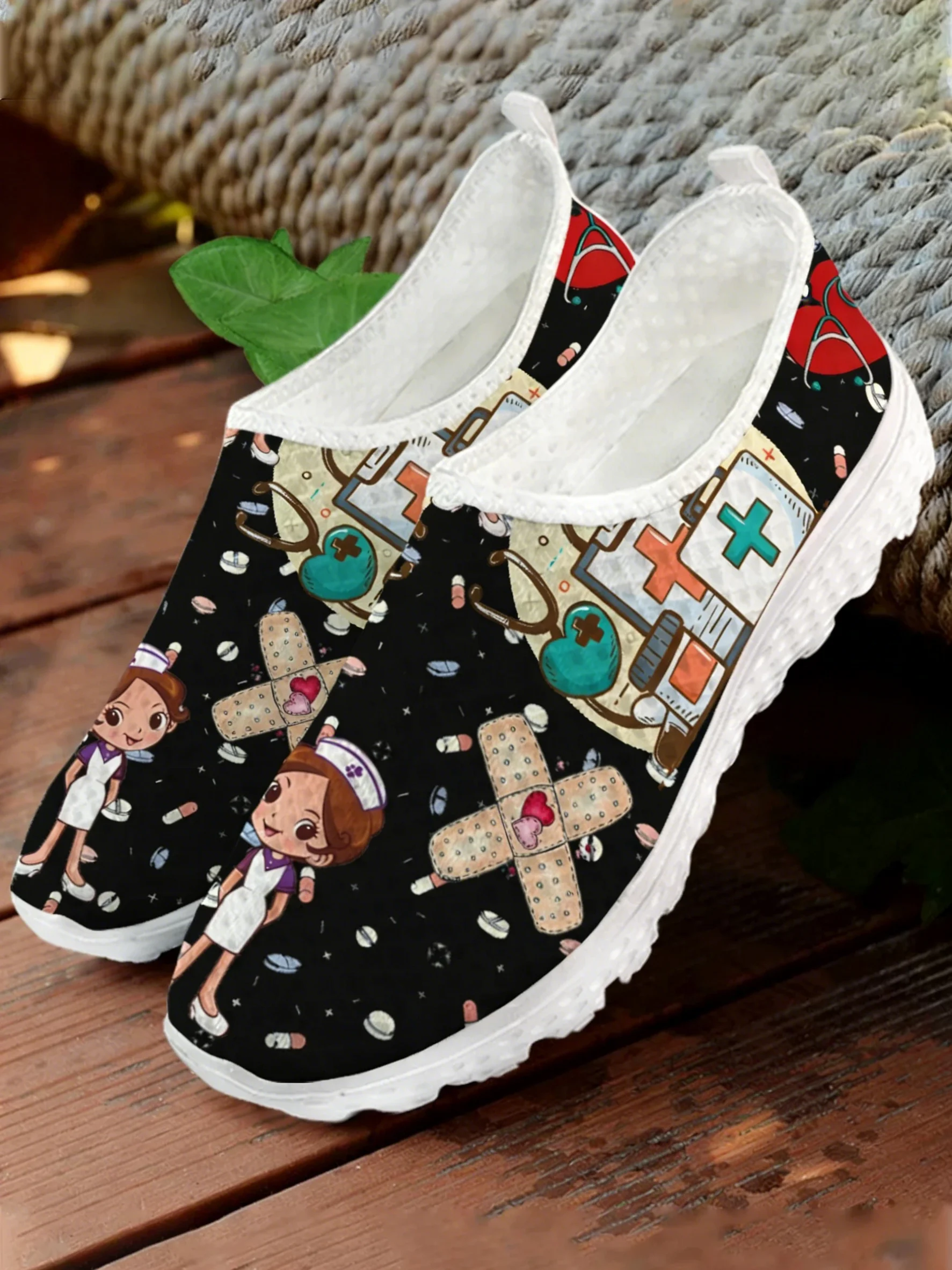 Cute Nurse Doctor Medical Prin - Women Shoes Tennis recension och pris