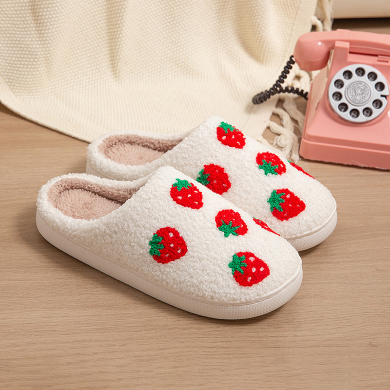 Strawberry Women's Slippers Ho - Mule Slip On recension och pris